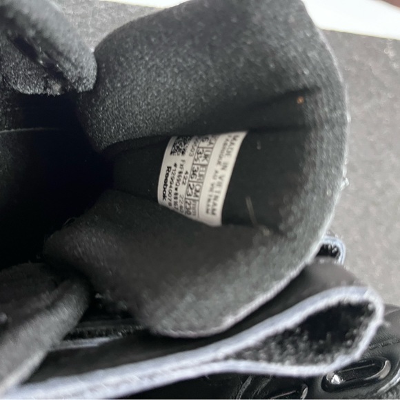 Brand new Reeboks - Picture 3 of 3